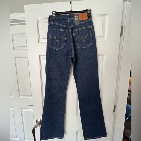 Levi’s Premium Ribcage Bootcut Women’s Jeans in High Key - 27x33 (NEW W/TAGS!) - Picture 9 of 9